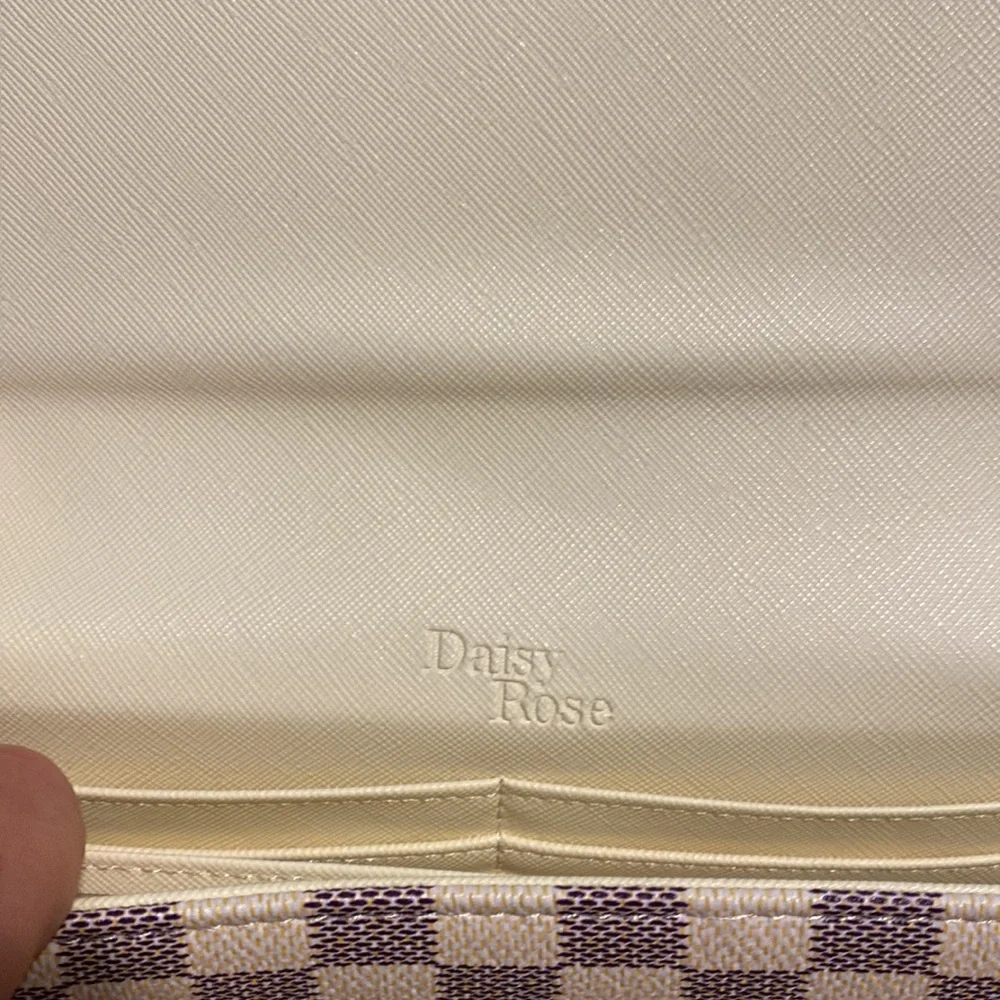 Cream and Purple Crossbody Bag with Luxurious Accents - Picture 2 of 5